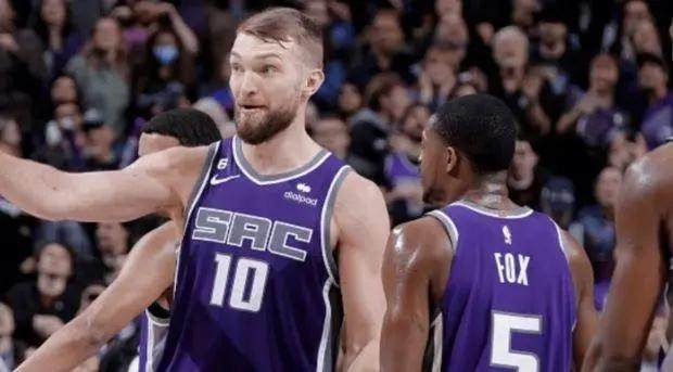 末节狂扫火箭升至西部第四 国王要出两位全明星?